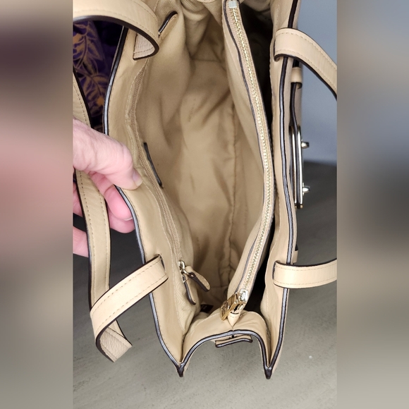 Coach Swagger TAN - Picture 3 of 10